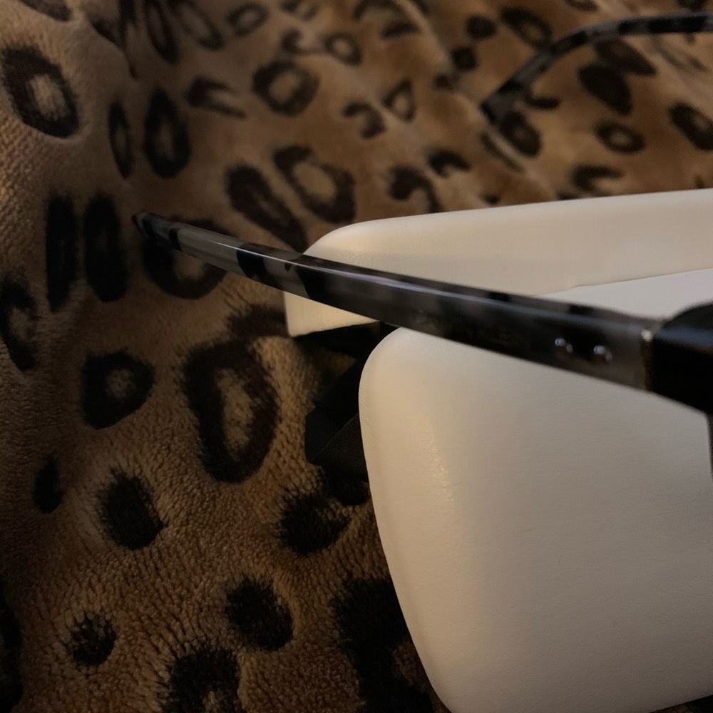 Calvin Klein black/leopard frames - Picture 4 of 7